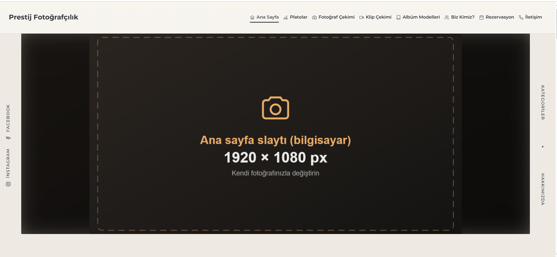 Programın ürettiği site: menü, kategoriler ve bölümler hazır gelir; görsellerin yerine kendi fotoğraflarınızı koyarsınız.